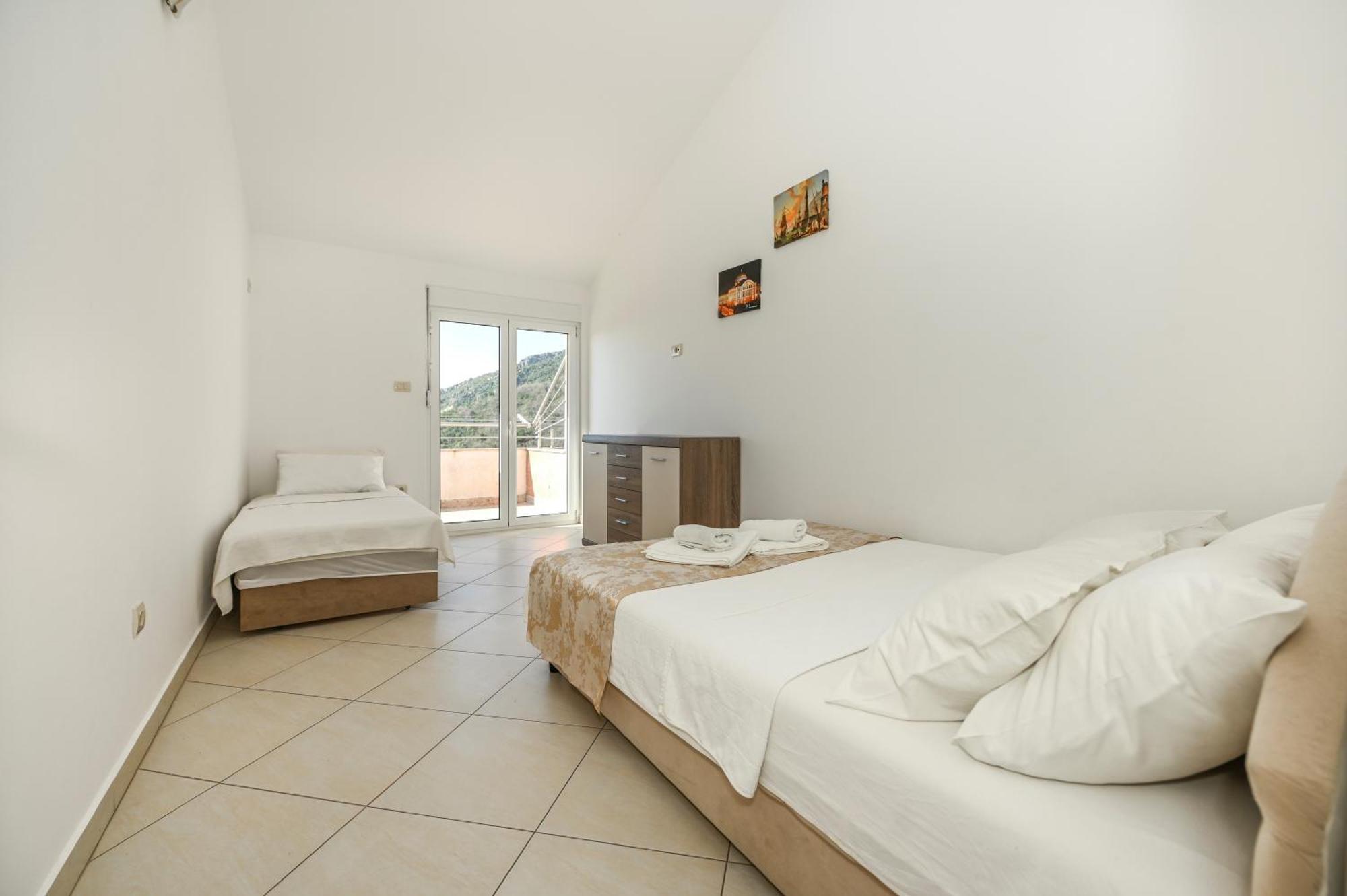 Villa Lux Rajovic Budva Exteriör bild