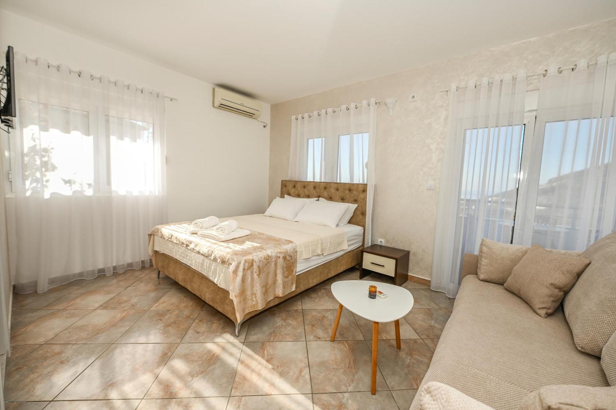 Villa Lux Rajovic Budva Exteriör bild