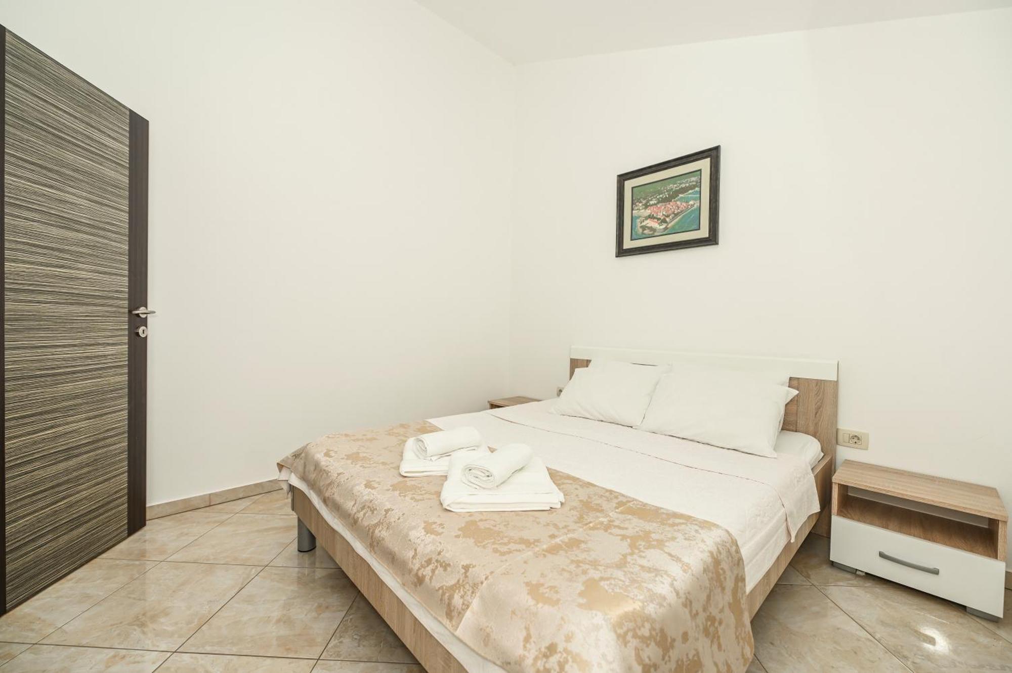 Villa Lux Rajovic Budva Exteriör bild