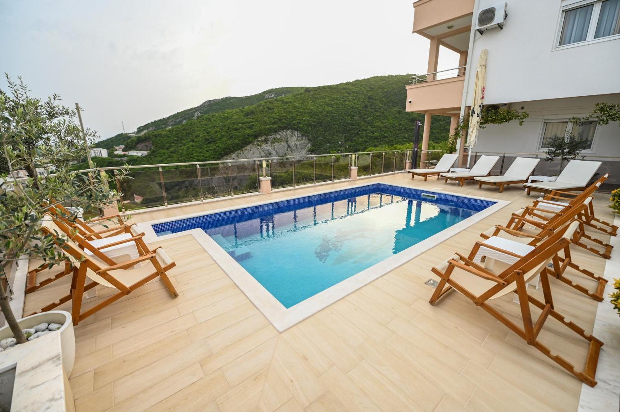 Villa Lux Rajovic Budva Exteriör bild
