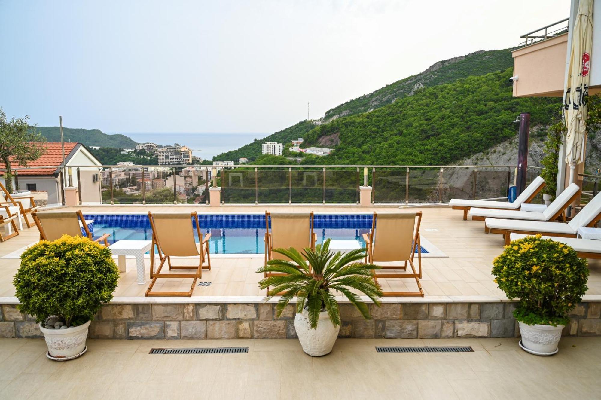 Villa Lux Rajovic Budva Exteriör bild